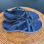 Merrell  sandals, women’s nine excellent condition Photo 3