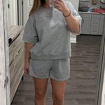 Amazon  Set Two-Piece Photo 0