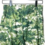 Urban Outfitters  Women’s Camo Zip Fly Twill Pants Green Size Small Photo 4