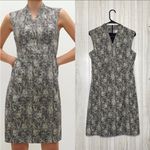 MM.LaFleur M.M. LaFleur The Aditi Sleeveless Sheath Dress in Crackle size 8 Photo 1