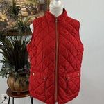 st. john's bay Women’s Medium red Quilted Zip Up Vest Two Side Pockets High Neck Photo 0
