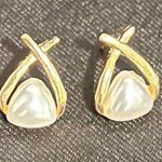 Boutique White Faux Peary Gold Fashion Jewelry Earrings Photo 2