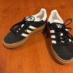 Adidas  black and white gazelle sneakers Photo 0