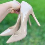 Jessica Simpson Women's Pointy Toe Dress Pumps Shoes size 9 Photo 0