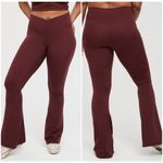 Aerie OFFLINE REAL ME HIGH WAISTED CROSSOVER FLARE LEGGING Photo 1