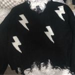 Polly & Esther Black & White Lightning Bolt Cropped Sweater M NWT Photo 4