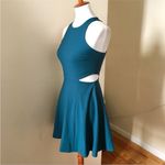 Elizabeth and James RTR Emorie Dress size 2 (XS) Photo 5