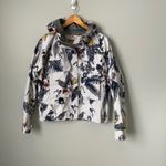 Columbia Sportswear Company Women's Field Creek Fraser Cropped Shell Jacket Med. White Photo 3