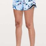 Lululemon Hotty Hot Shorts Photo 0