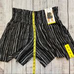 Three Dots  Printed Pull On Shorts. Size Small.  New With Tags. Photo 9