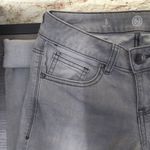 SO  Juniors Gray Denim 5-Pocket Stretch Rolled Cuff Capri Jean Photo 2