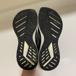 Brooks  Women's‎ Levitate 5 Running Walking Athletic Shoes Size 9.5 Photo 4