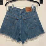 Levi's  high wasted mom short  Photo 1