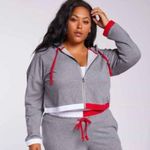Trendy Gray and Red Zip Photo 0