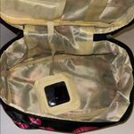 BLACK WITH PINK/RED LIP DESIGN COSMETICS CASE ZIPPER CLOSURE SMALL MIRROR INSIDE Photo 7