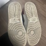 Nike Air Jordan 1 Mid Photo 2