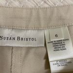 Susan Bristol  Unique beige & black floral ankle Pants Size 6 flat Front Photo 3