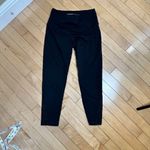 Victoria's Secret VICTORIA SPORT /  Mesh Detail Crop Leggings Yoga Pants- size XS Photo 10