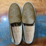 Soludos  Otomi Embroidered slip on shoes tan white size 9 Photo 2