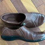 Clarks  Leather Bendable Slip On Clogs Brown Size 8 Fall School Mules Comfort Photo 0