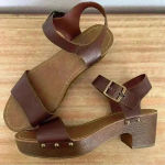 American Eagle 9.5 Women Brown Faux Wood Ankle Strap Clog Heel Platform Sandals Photo 2