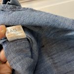 Van Heusen Van Huesen Chambray Cotton V Neck 3/4 Quarter Sleeve - Size Small Photo 6