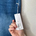 Soft Surroundings Ultimate Pull on casual denim jean shorts mid length size med Photo 5