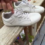 Vans  Women’s Seldan White leather Skate shoes size 8 Photo 1