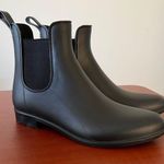 Sam Edelman Tinsley Black Matte Chelsea Rain Boots Women's Size 8 M Photo 0