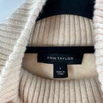 Ann Taylor NWT Cream Colored Wool & Cashmere Turtleneck Sleeveless Sweater Small Photo 3