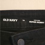 Old Navy  High-Rise Super Skinny Jeans - Black Photo 7