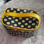 Trina Turk 🌻A Makeup Bag 🌻 Photo 0