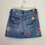 American Eagle Embroidered Distressed Denim Mini Jean Skirt Button Fly ~ Size 4 Photo 1