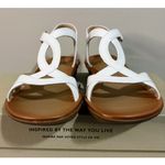 Soul Naturalizer Smooth White Faux Leather Solo Sandal Size 7M NWB Photo 6
