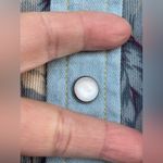 LOVE THE LABEL ANTHROPOLOGIE FLORAL CHAMBRAY BUTTONDOWN TOP LARGE Blue Photo 4