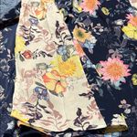 Umgee  cropped Floral Pants Photo 8