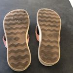 Sperry  Seafish Thong Slip On Peach Sandal 9B 1” Heel Nautical Vibe Photo 4