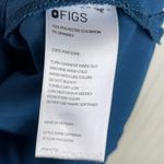 FIGS  Catarina One Pocket Scrub Top Blue Women's Size Medium FW1000 Nursing Photo 4