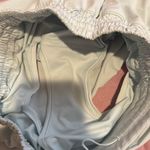 Lululemon High Rise 2.5 inch Hotty Hots Photo 4