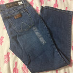 Wrangler  Jeans Retro Bootcut Mid-Rise Photo 0