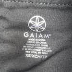 Gaiam  Athletic Black With Pattern Leggings Workout Activewear Leggings Size XS Photo 3