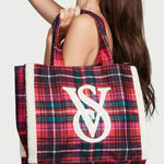 Victoria's Secret NWT Holiday Christmas Plaid Fleece-Trim Tote Bag Photo 0