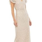 Mac Duggal Mac DuggalMac Duggal 10810 NWT Size 8 Photo 0