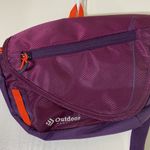 Marilyn Monroe Marilyn Waist Pack Sling, 1.9-Liter Storage​​​​ Photo 1