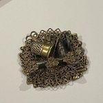 Women’s Signed Denise Brown Metal Brooch Pin Sewing Machine Thimble Safety Pins Photo 1