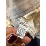 Gap  Sunkissed Shorts Women's Light Gray Khakis Flat Front Cotton Blend Size 0 Photo 5