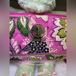 Vera Bradley  Wallet/Billfold. Preloved Gently Used. Excellent Condition. Photo 3