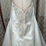David's Bridal Beautiful David’s Bridal Strapless A lime Side Drape Wedding Gown! Photo 6