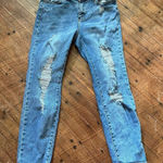 Judy Blue  distressed Relaxed 7/29 stretchy boutique jeans Photo 0