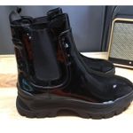 Greats Hewes Women's 9.5 Black Patent Leather Pull Photo 1